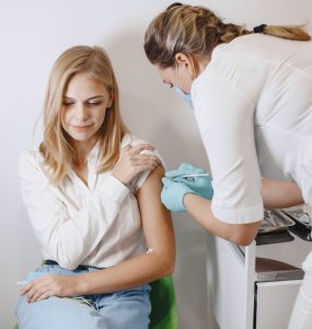 FDA Panel Recommends a Covid Vaccine Aimed at Only the XBB Variant
