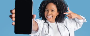 Na jaren van terughoudendheid omarmen farmaceutische adverteerders nu influencer-marketing