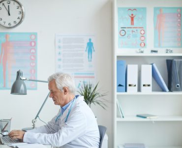 Hoe gezondheidsmarketeers ervoor kunnen zorgen dat de juiste informatie patiënten en HCP's bereikt
