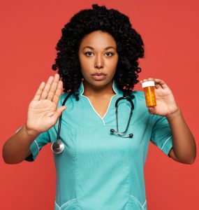 Artsen en apothekers denken anders over alternatieve oplossingen medicijntekorten