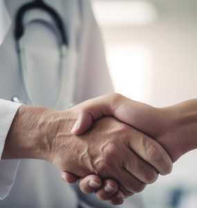 Medisch specialisten onder voorwaarden bereid weer te praten over zorgakkoord