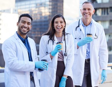 Impact van opkomende technologieën en adaptieve AI op medische educatie voor farmaceutische professionals