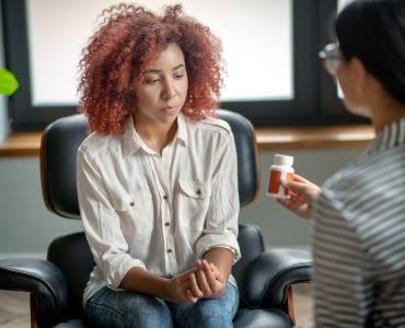 Ook zonder goedkeuring van geneesmiddelenautoriteit willen psychiaters snel starten met MDMA-behandeling bij PTSS