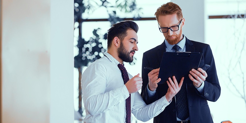 Zonder mens geen merk: waarom AI nooit merkvertrouwen kan automatiseren [onderzoek]